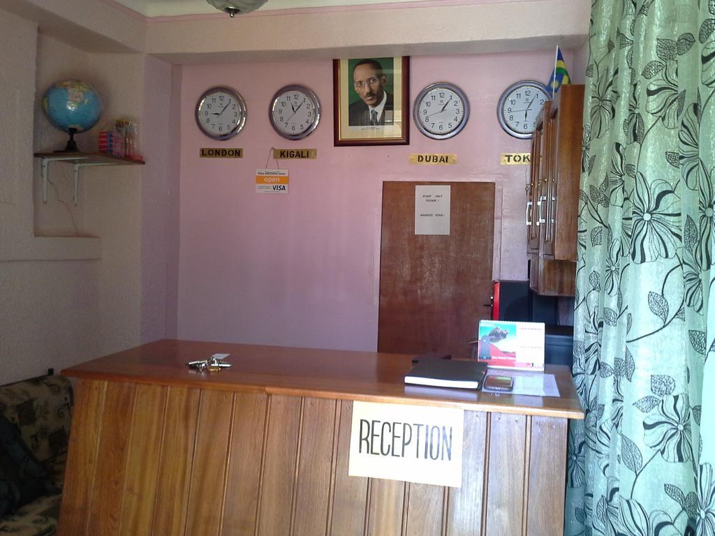 Radius Guest Flats Bed and Breakfast Κιγκάλι Δωμάτιο φωτογραφία
